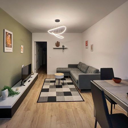 New Bazaar Cane Apartment 3 Tiranë Luaran gambar