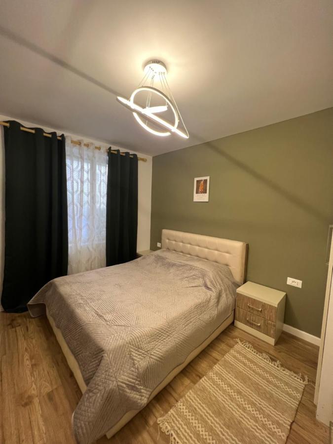 New Bazaar Cane Apartment 3 Tiranë Luaran gambar